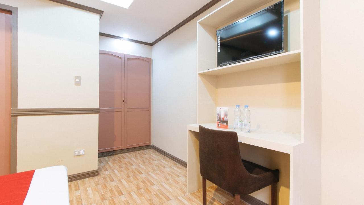 Reddoorz Plus At Canley Residential Pasig City Exterior foto