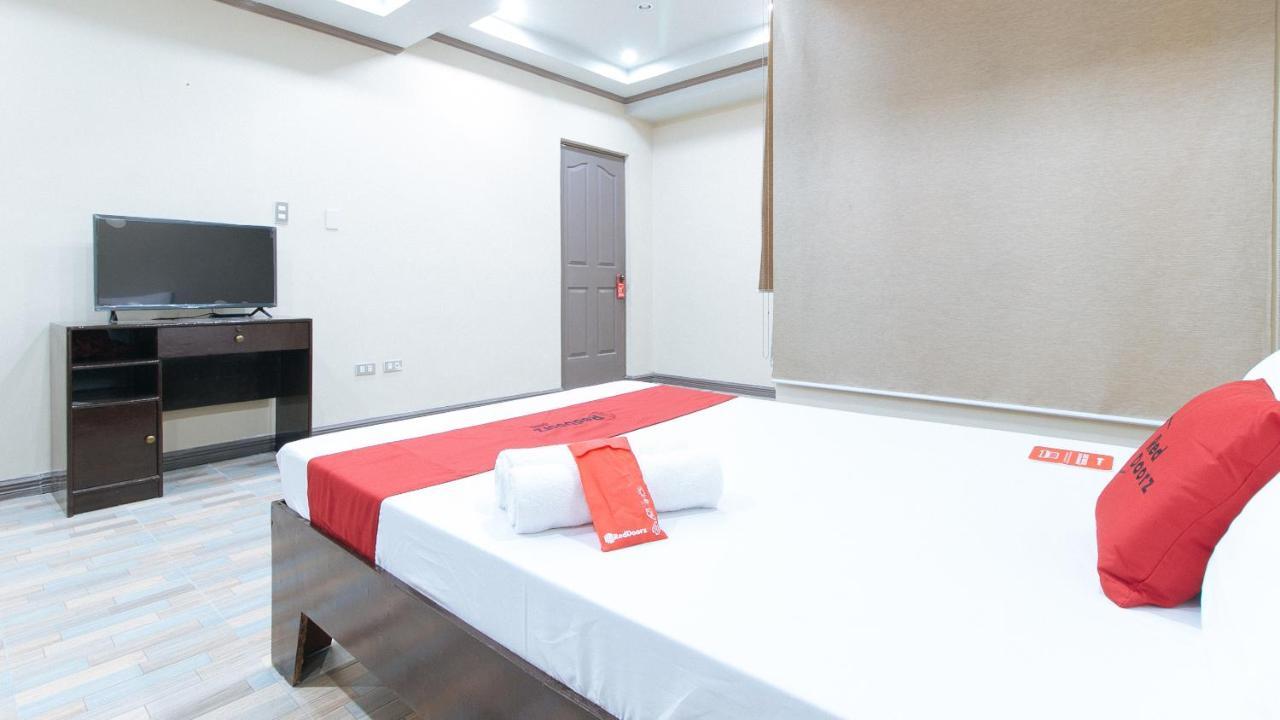 Reddoorz Plus At Canley Residential Pasig City Exterior foto