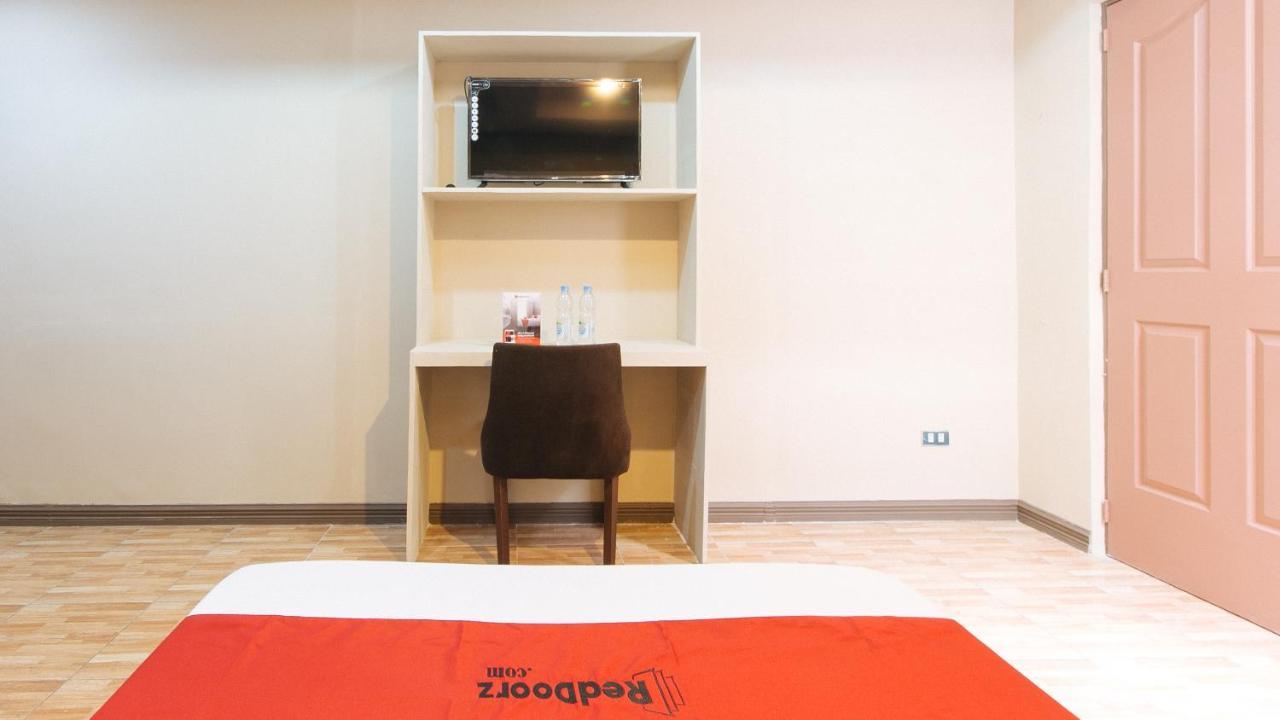 Reddoorz Plus At Canley Residential Pasig City Exterior foto