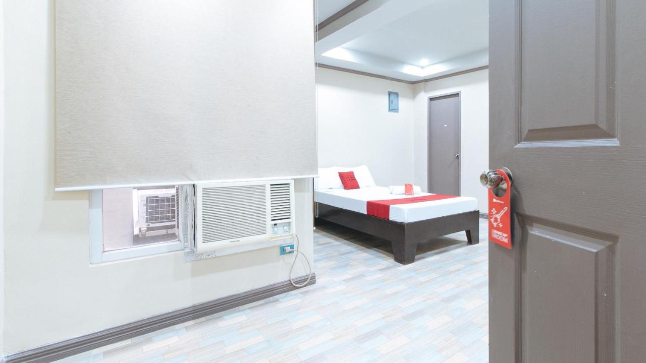 Reddoorz Plus At Canley Residential Pasig City Exterior foto
